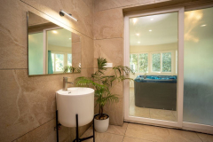 Honeymoon-cottahe-washroom-3-resize